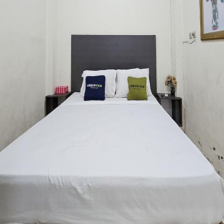 בנג'ארמאסין Urbanview Hotel Kharisma Banjarmasin מראה חיצוני תמונה