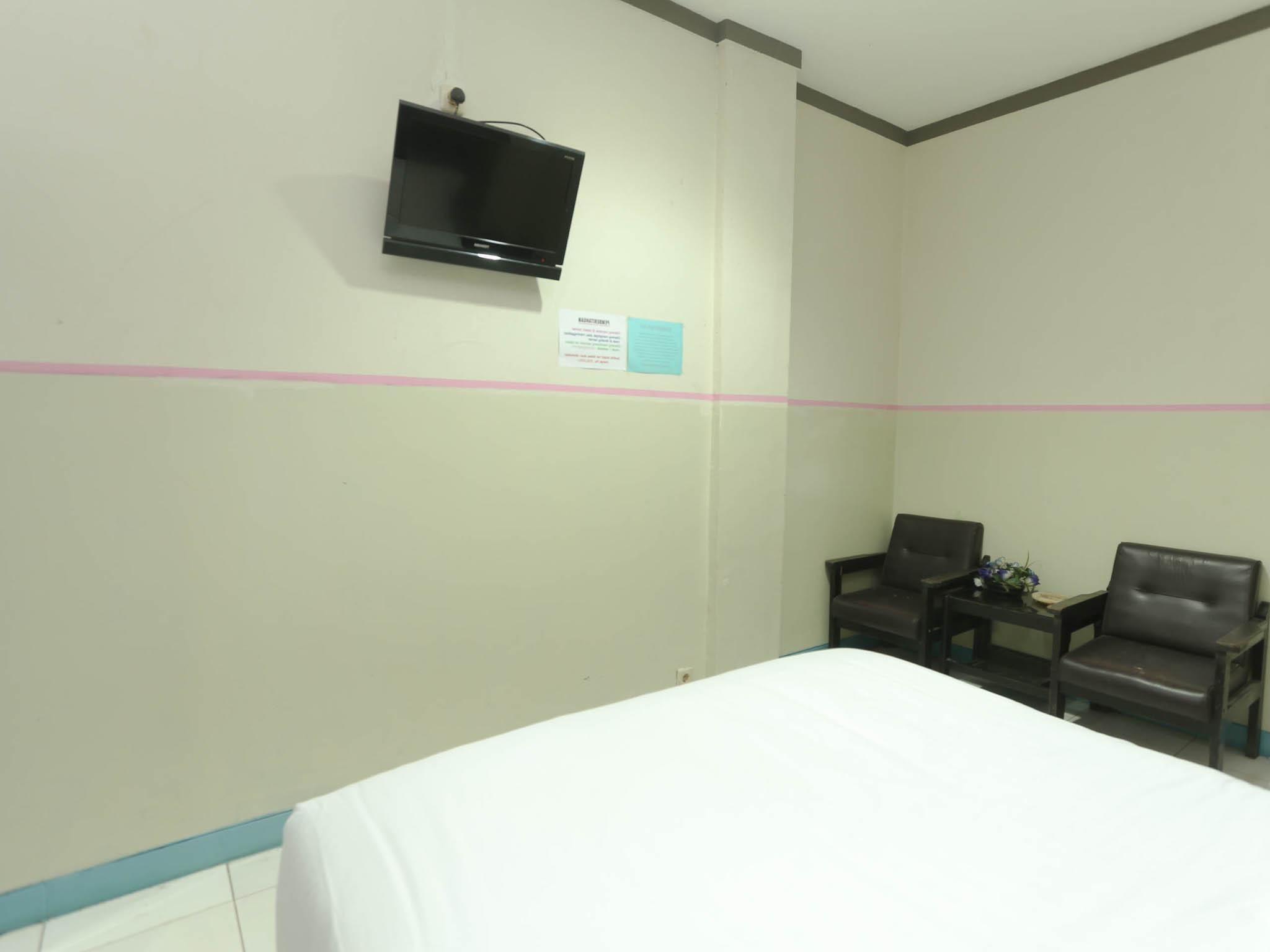 בנג'ארמאסין Urbanview Hotel Kharisma Banjarmasin מראה חיצוני תמונה