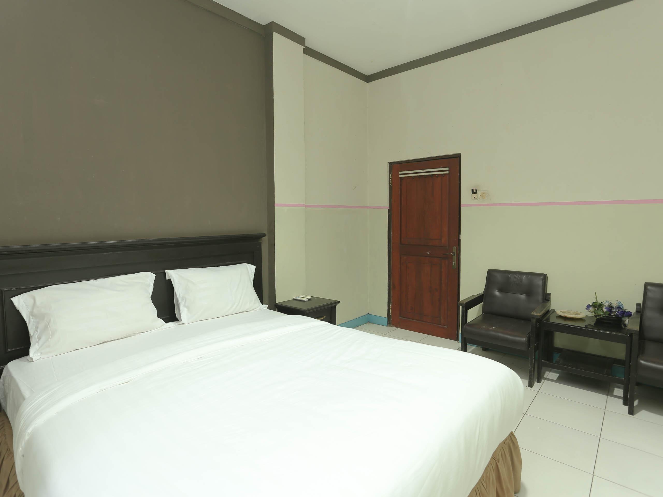 בנג'ארמאסין Urbanview Hotel Kharisma Banjarmasin מראה חיצוני תמונה