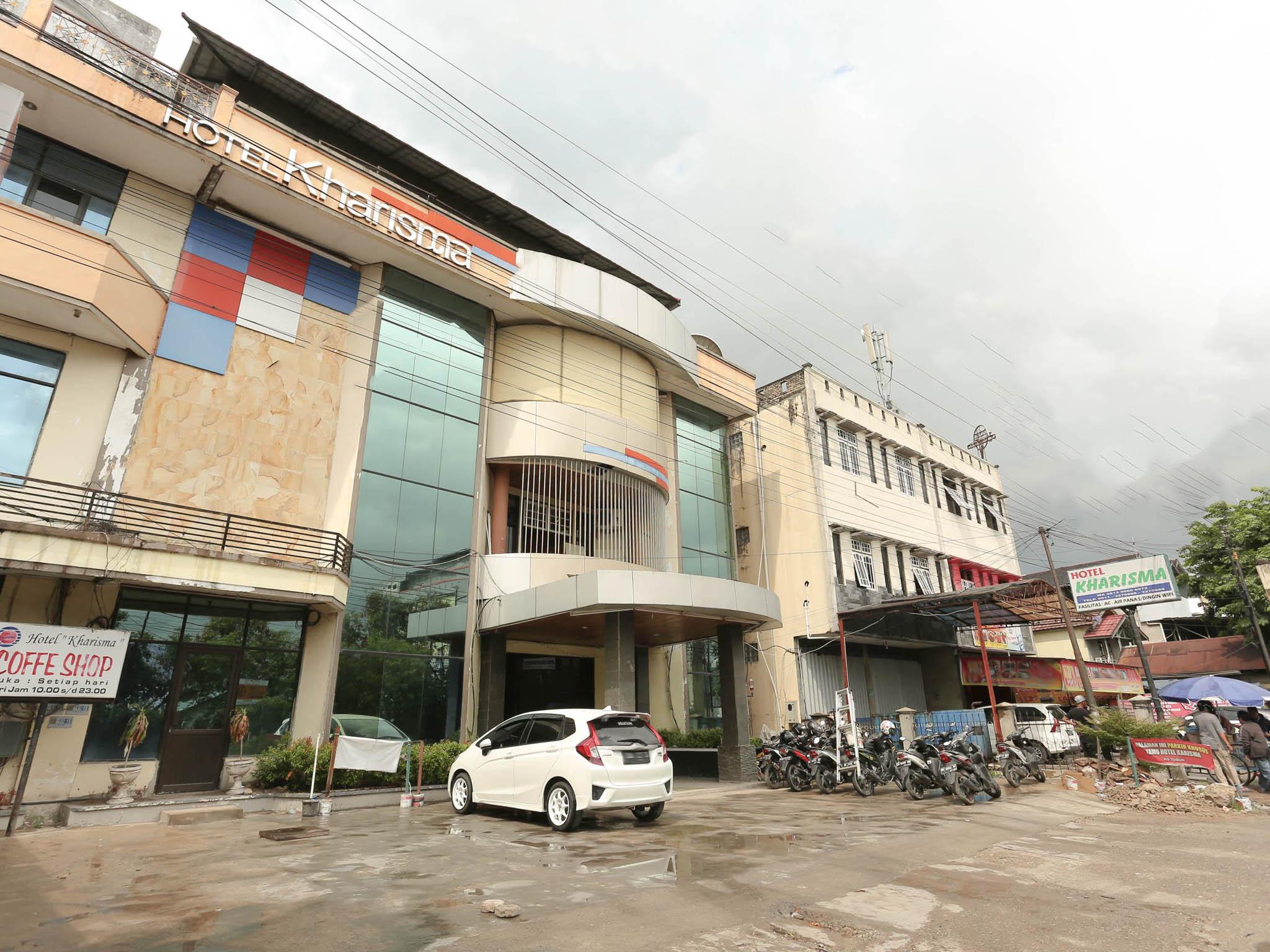 בנג'ארמאסין Urbanview Hotel Kharisma Banjarmasin מראה חיצוני תמונה