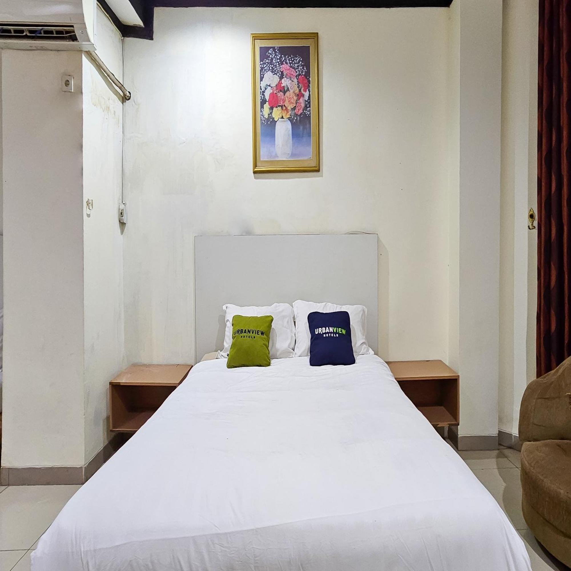 בנג'ארמאסין Urbanview Hotel Kharisma Banjarmasin מראה חיצוני תמונה