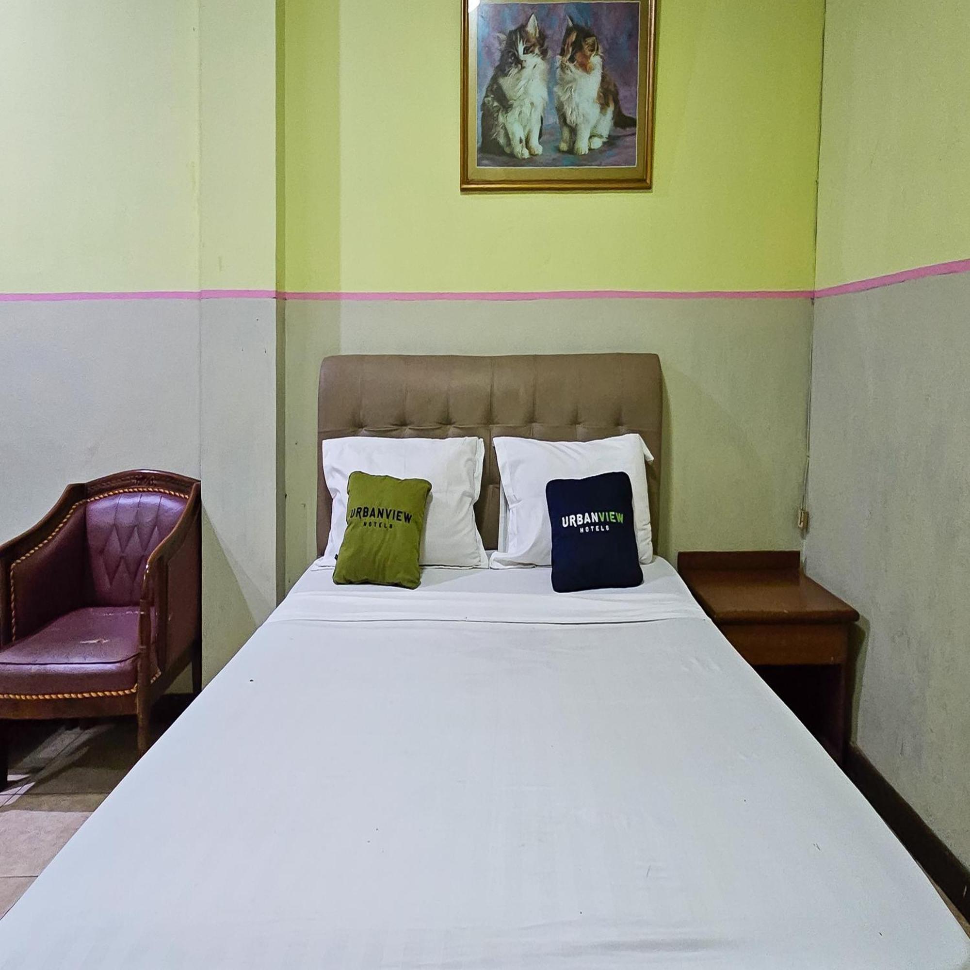 בנג'ארמאסין Urbanview Hotel Kharisma Banjarmasin מראה חיצוני תמונה