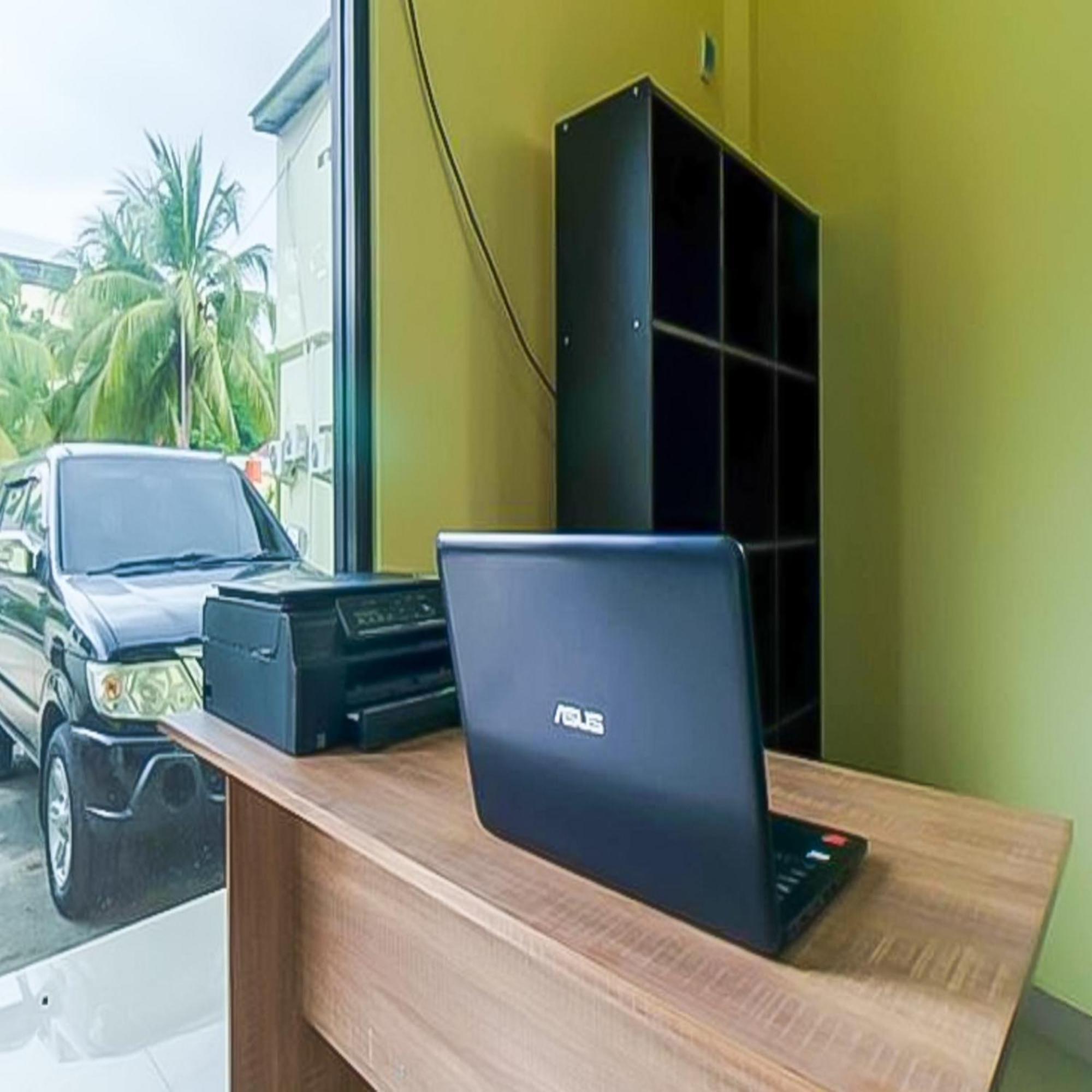 בנג'ארמאסין Urbanview Hotel Kharisma Banjarmasin מראה חיצוני תמונה