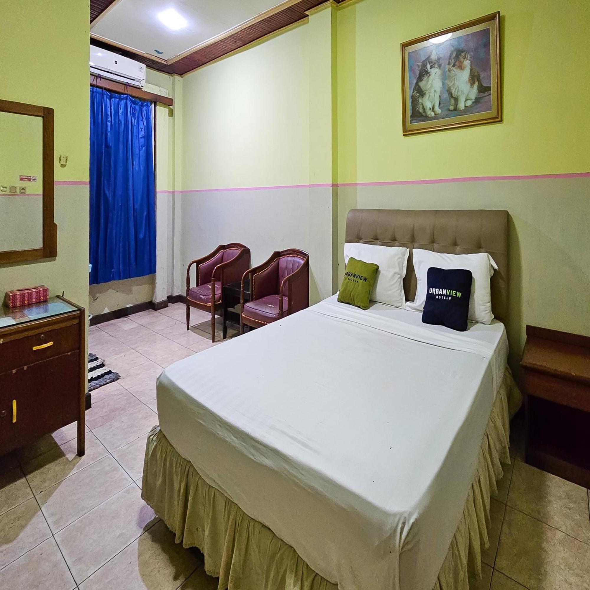 בנג'ארמאסין Urbanview Hotel Kharisma Banjarmasin מראה חיצוני תמונה